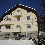 招待所 Sport 3*